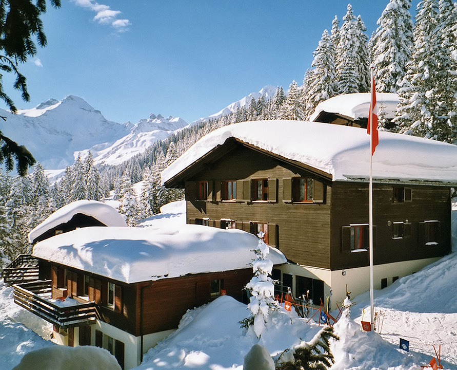 Das Ski- und Ferienhaus Alpina im Winter